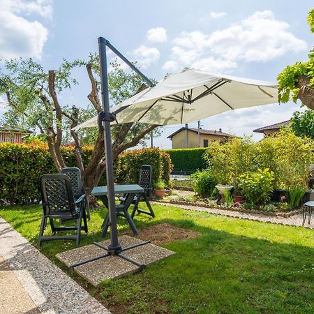 Apartamento Le Rose Venegono Superiore Exterior foto