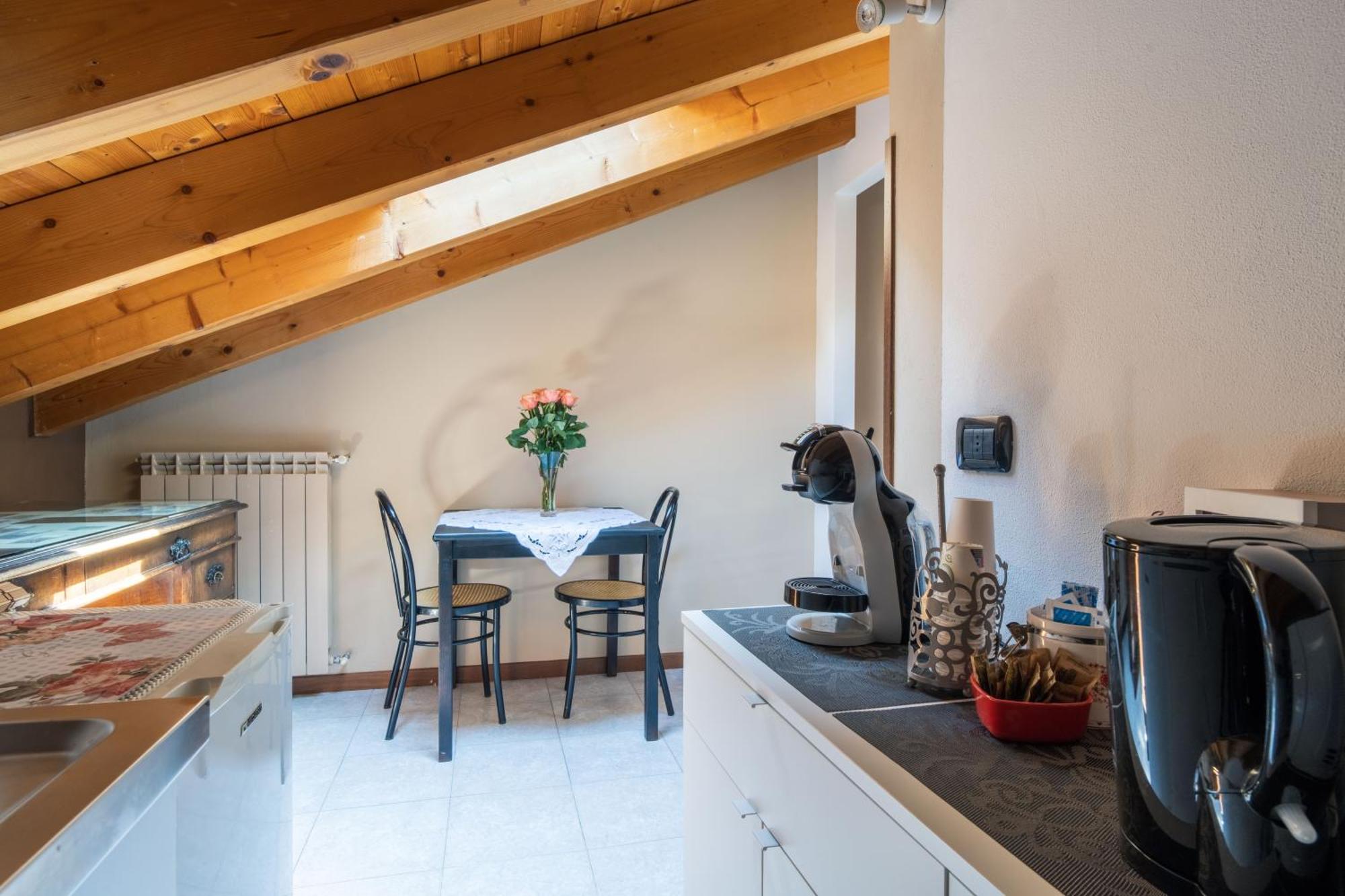 Apartamento Le Rose Venegono Superiore Exterior foto